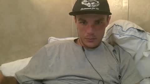 Snapshot of dylp400 chatting on January 2025 08:40:02 AM dylp400 online show from January 2025 08:40:02 AM