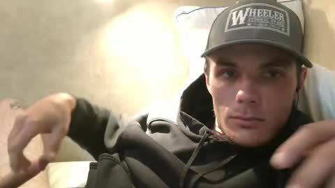 Snapshot of dylp400 chatting on February 2025 02:57:02 AM dylp400 online show from February 2025 02:57:02 AM