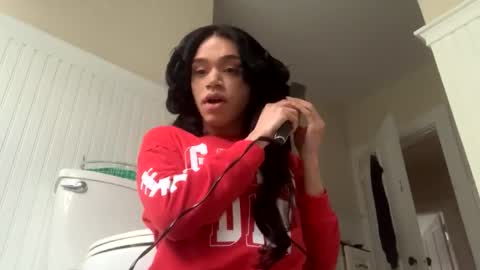 Dynasty online show from December 2024 08:55:02 PM