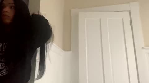 Dynasty online show from January 2025 07:04:01 PM