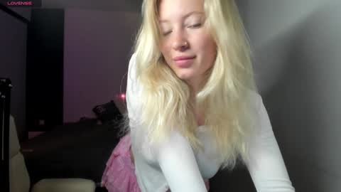 fansly - yourbestbaby online show from December 2024 03:12:01 AM