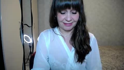 Snapshot of eastern_fairy_talee chatting on April 2026 05:11:01 PM Linda online show from April 2026 05:11:01 PM