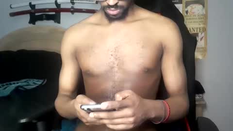 Snapshot of easybreezy20 chatting on January 2026 08:30:01 AM TWITTER INSTAGRAM easybreezy20 ONLINE 1230 AM TO 7AM online show from January 2026 08:30:01 AM