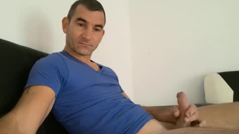 Andrew online show from October 2025 07:37:02 AM