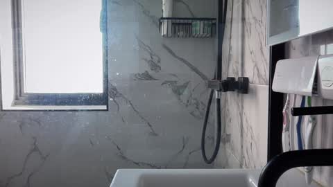 Nadia Ferreira  online show from March 2025 08:57:01 AM