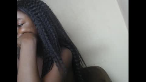 eatuupx online show from December 2024 02:22:02 PM