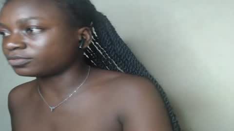 eatuupx online show from February 2025 01:02:02 AM