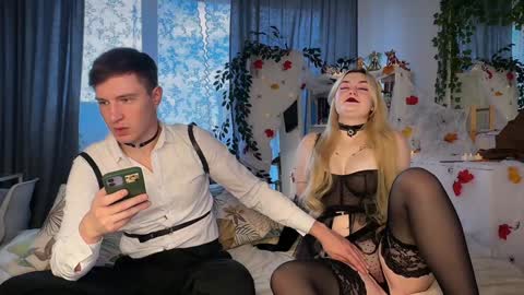 Custom content and video calls are available as well  online show from October 2025 10:49:01 AM