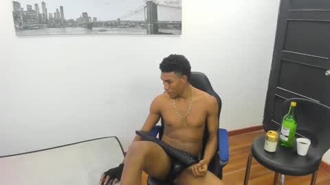 ebons_sexy online show from December 2024 01:51:02 PM