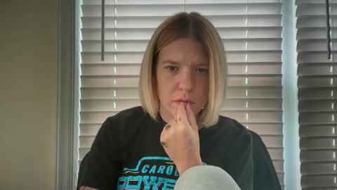 Snapshot of ebony8ivory chatting on April 2026 12:54:01 PM americnbarbie online show from April 2026 12:54:01 PM
