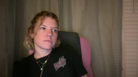 Snapshot of ebony8ivory chatting on May 2026 01:23:01 AM americnbarbie online show from May 2026 01:23:01 AM