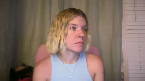 Snapshot of ebony8ivory chatting on May 2026 02:19:01 AM americnbarbie online show from May 2026 02:19:01 AM