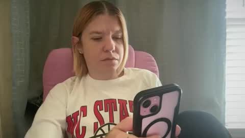 Snapshot of ebony8ivory chatting on May 2026 02:12:01 PM americnbarbie online show from May 2026 02:12:01 PM