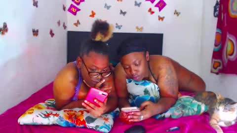 chayna smith online show from October 2025 06:40:02 PM