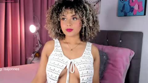 Snapshot of ebony_curly2 chatting on April 2026 08:00:02 PM isa online show from April 2026 08:00:02 PM