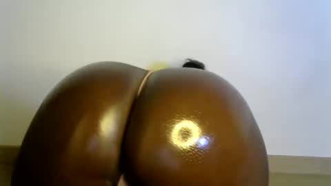 ebony_lynne online show from April 2026 09:27:01 PM