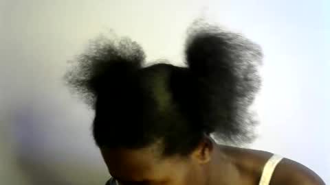 Snapshot of ebony_lynne chatting on May 2026 08:47:01 PM ebony_lynne online show from May 2026 08:47:01 PM