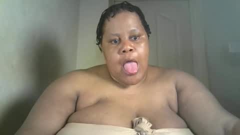 ebony_magixs online show from October 2025 02:25:01 PM