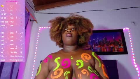 LINA  online show from April 2026 07:51:02 PM