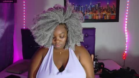 Snapshot of ebony_neighbormoans chatting on April 2026 03:20:02 AM LINA online show from April 2026 03:20:02 AM