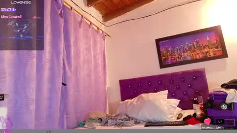 Snapshot of ebony_neighbormoans chatting on June 2026 03:04:01 AM LINA online show from June 2026 03:04:01 AM