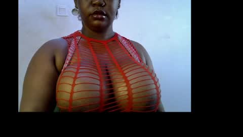Snapshot of ebony_plumx12 chatting on April 2026 08:31:02 AM Prisy online show from April 2026 08:31:02 AM