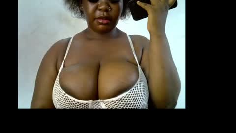 Snapshot of ebony_plumx12 chatting on May 2026 08:54:01 AM Prisy online show from May 2026 08:54:01 AM