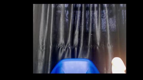 Queen online show from January 2026 10:06:01 AM