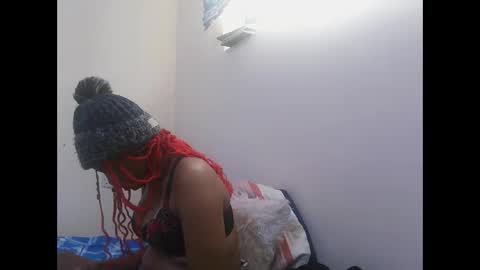 ebony_sluttt online show from February 2026 07:15:01 AM