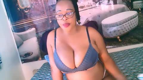 Snapshot of ebonyblooom69 chatting on September 2025 06:37:02 AM ebonyblooom69 online show from September 2025 06:37:02 AM