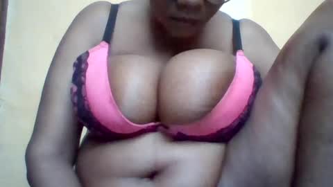 Snapshot of ebonybussy chatting on July 2026 09:03:01 AM MAMITO online show from July 2026 09:03:01 AM