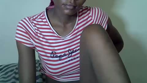 Snapshot of ebonycutegal4 chatting on November 2025 09:30:02 PM MELLEN online show from November 2025 09:30:02 PM