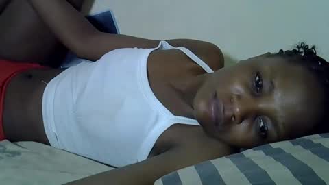 Snapshot of ebonycutegal4 chatting on December 2025 08:02:01 PM MELLEN online show from December 2025 08:02:01 PM