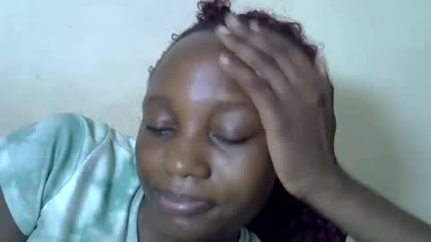 Snapshot of ebonycutegal4 chatting on February 2026 09:35:01 PM MELLEN online show from February 2026 09:35:01 PM