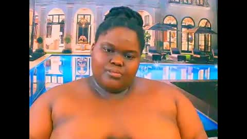 ebonyhotbuns4u2luv online show from December 2025 09:00:01 PM