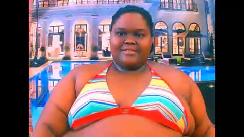 Snapshot of ebonyhotbuns4u2luv chatting on June 2026 06:24:02 PM ebonyhotbuns4u2luv online show from June 2026 06:24:02 PM