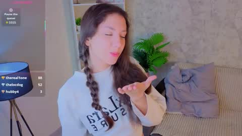 Milly online show from November 2025 03:29:02 AM