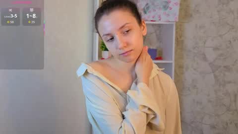 Snapshot of ebonyleibenstein chatting on April 2026 03:17:02 AM Milly online show from April 2026 03:17:02 AM