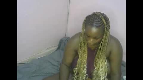 Snapshot of ebonymayahh chatting on May 2026 12:01:02 PM ebonymayahh online show from May 2026 12:01:02 PM