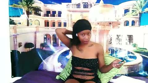 Snapshot of ebonysexyred chatting on February 2026 09:10:02 AM Lucy online show from February 2026 09:10:02 AM