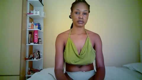 Snapshot of ebonytanqueen chatting on May 2026 11:56:02 PM ebonytanqueen online show from May 2026 11:56:02 PM