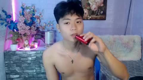 Snapshot of edelcum_xx chatting on June 2026 10:30:01 AM edelcum_xx online show from June 2026 10:30:01 AM