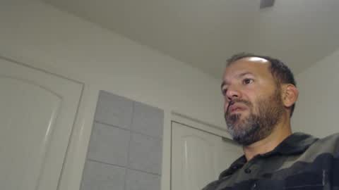 Snapshot of edge_masters chatting on December 2024 02:25:01 AM EdgeM online show from December 2024 02:25:01 AM