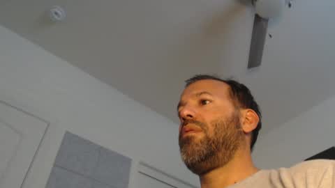 Snapshot of edge_masters chatting on February 2025 12:36:02 AM EdgeM online show from February 2025 12:36:02 AM