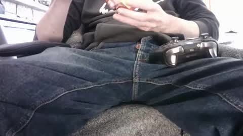 Snapshot of edged_biker chatting on May 2026 02:22:01 PM edged biker online show from May 2026 02:22:01 PM