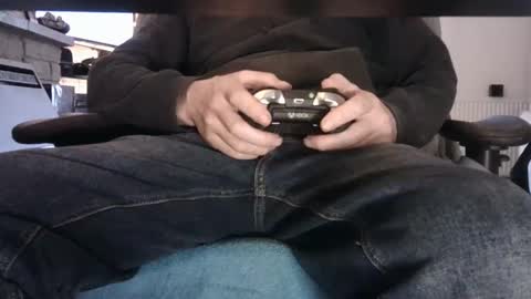 Snapshot of edged_biker chatting on May 2026 07:00:02 PM edged biker online show from May 2026 07:00:02 PM