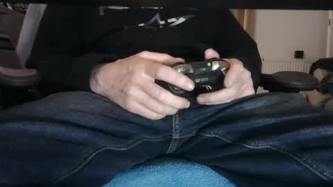 Snapshot of edged_biker chatting on May 2026 09:43:01 PM edged biker online show from May 2026 09:43:01 PM