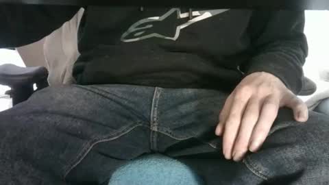 Snapshot of edged_biker chatting on May 2026 04:35:02 PM edged biker online show from May 2026 04:35:02 PM