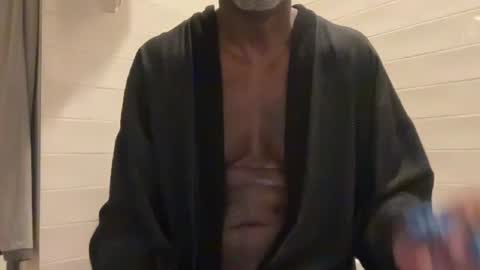 Snapshot of edgingdaddy chatting on February 2026 04:11:01 AM Dad online show from February 2026 04:11:01 AM