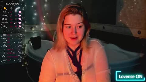 Snapshot of ednaadamse chatting on February 2026 09:12:02 AM ednaadamse online show from February 2026 09:12:02 AM